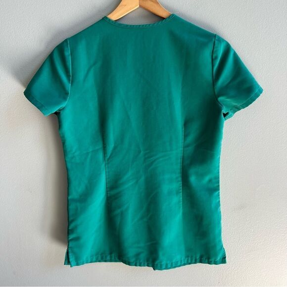 Casma Three-Pocket Scrub Top in Limited Edition Kelly Green XXS Medical Uniform - Picture 2 of 9